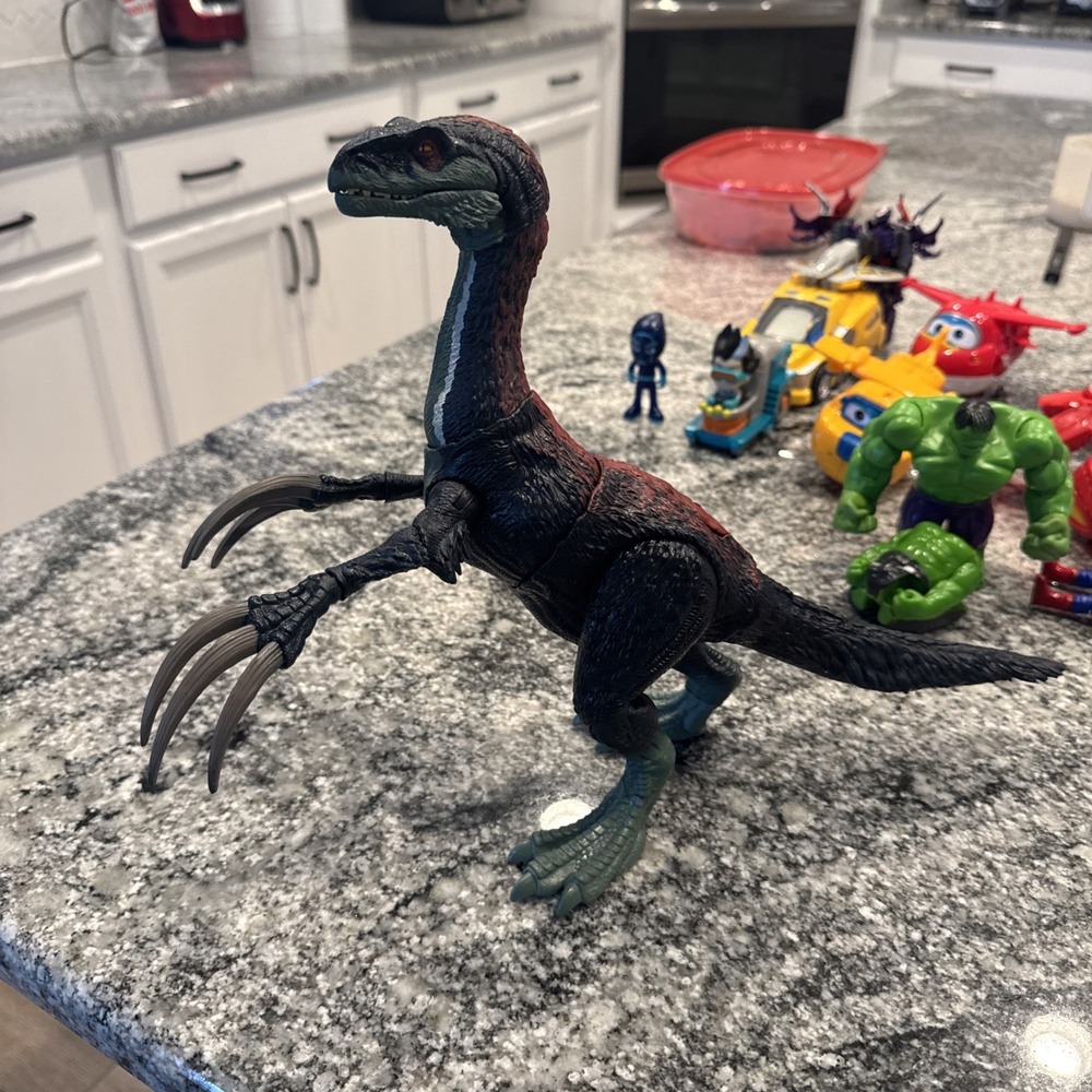 Mattel Jurassic World Dominion Therizinosaurus Sound Slashin' Dinosaur Toy 2021‎